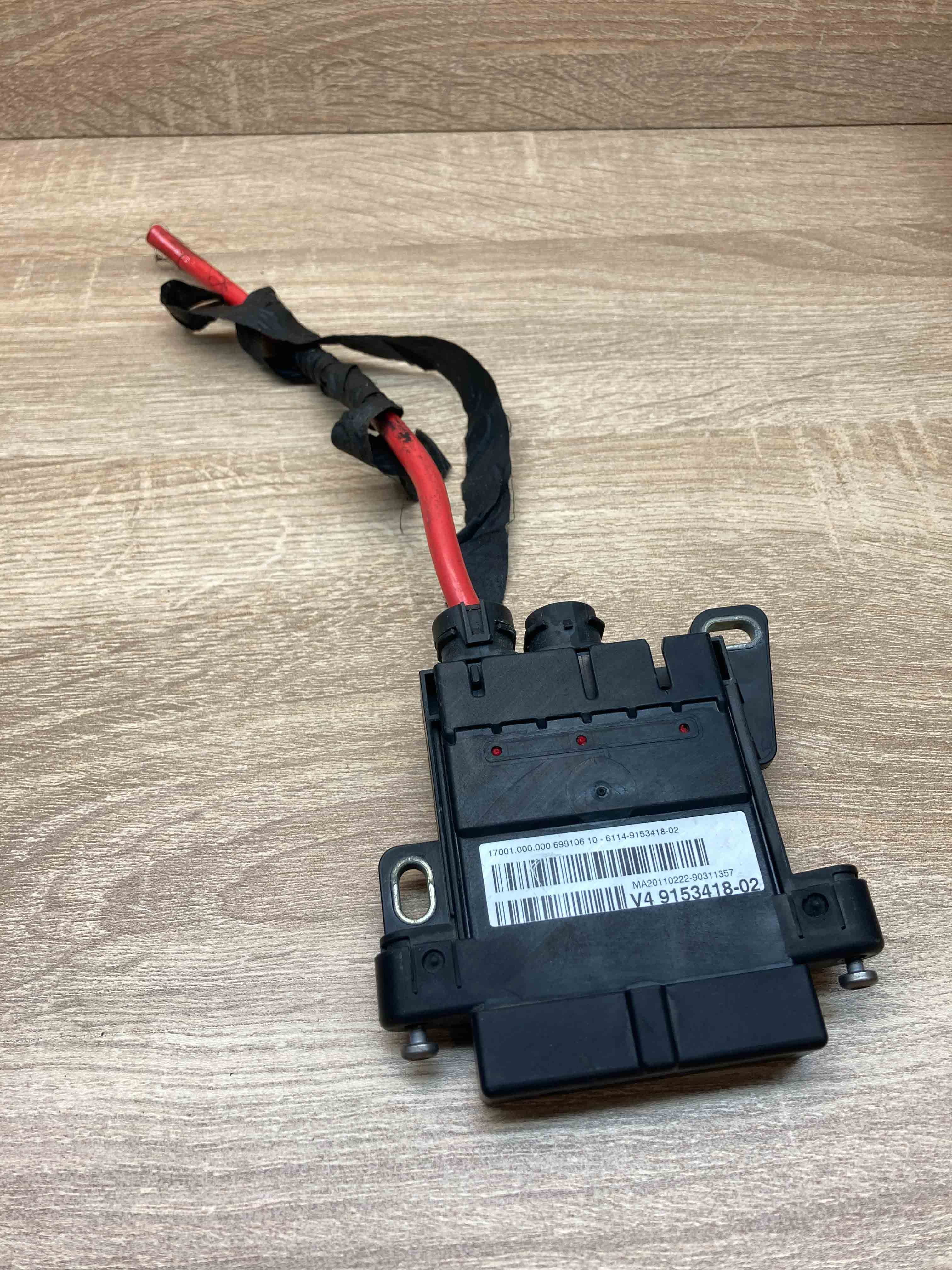 9153418 9153418 02 BMW F series Battery Power Distribution Board 