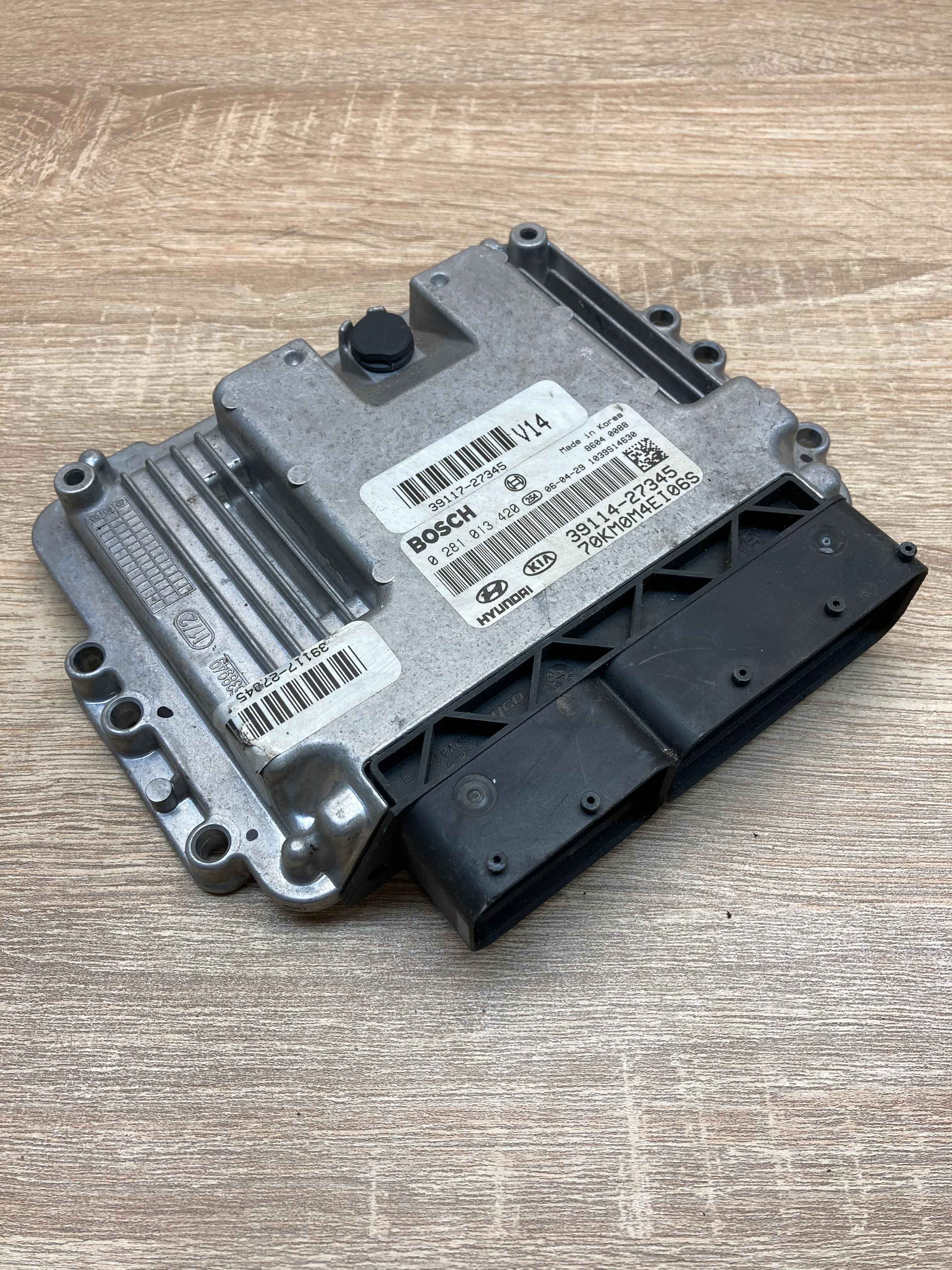 39114 27345 0281013420 Motor ECU Engine Module Unit 39117 27345 