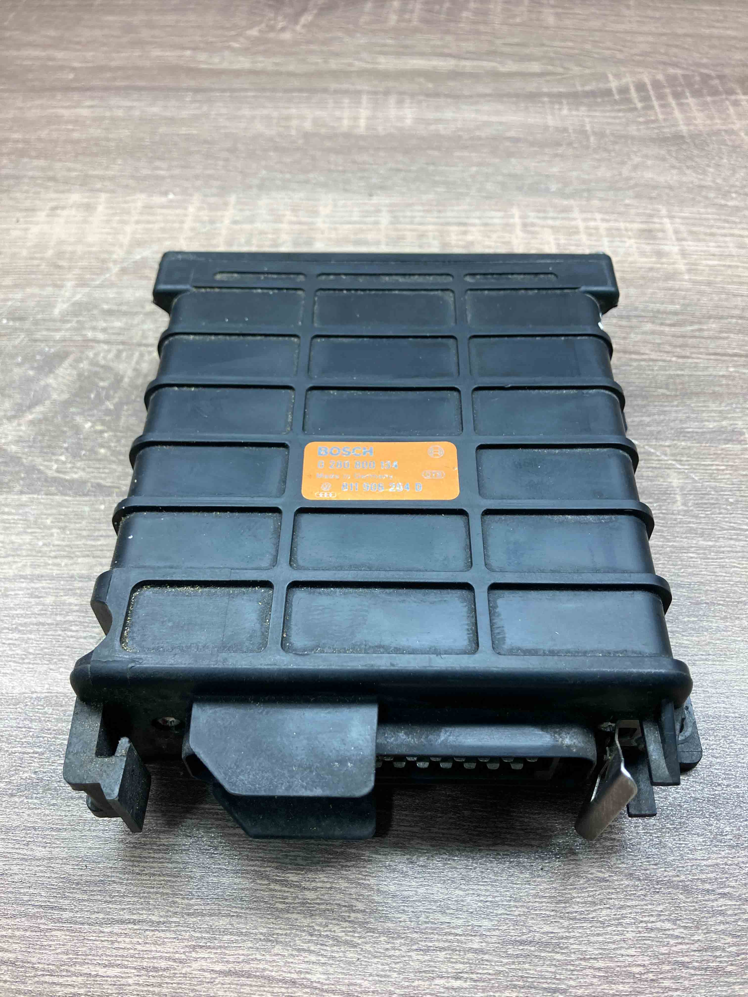 0280800134 811906264D VW Passat Motor ECU Engine Module Unit Bosch 
