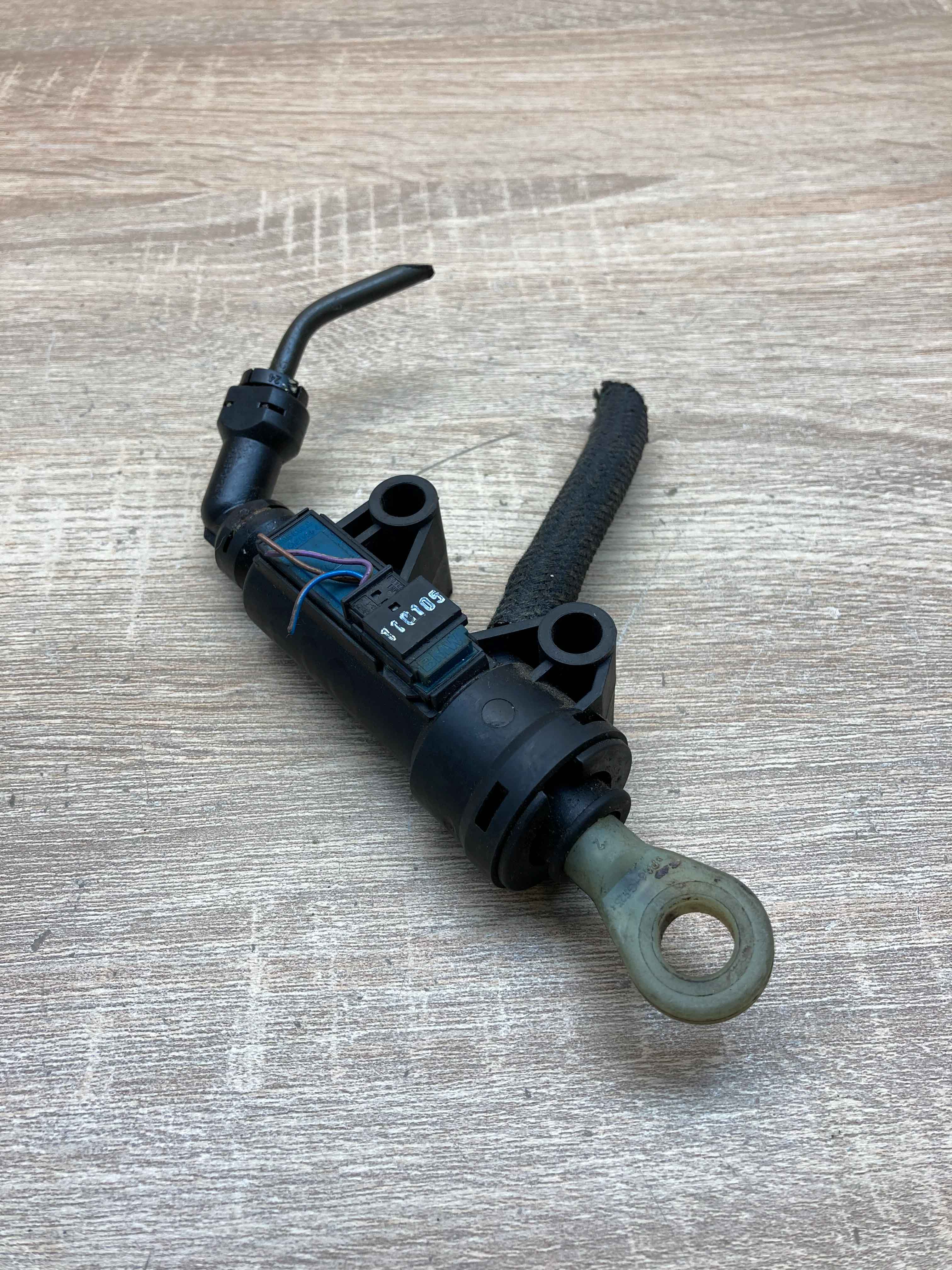 6762081 6905898 BMW Clutch Cylinder Master Genuine OE | eBay