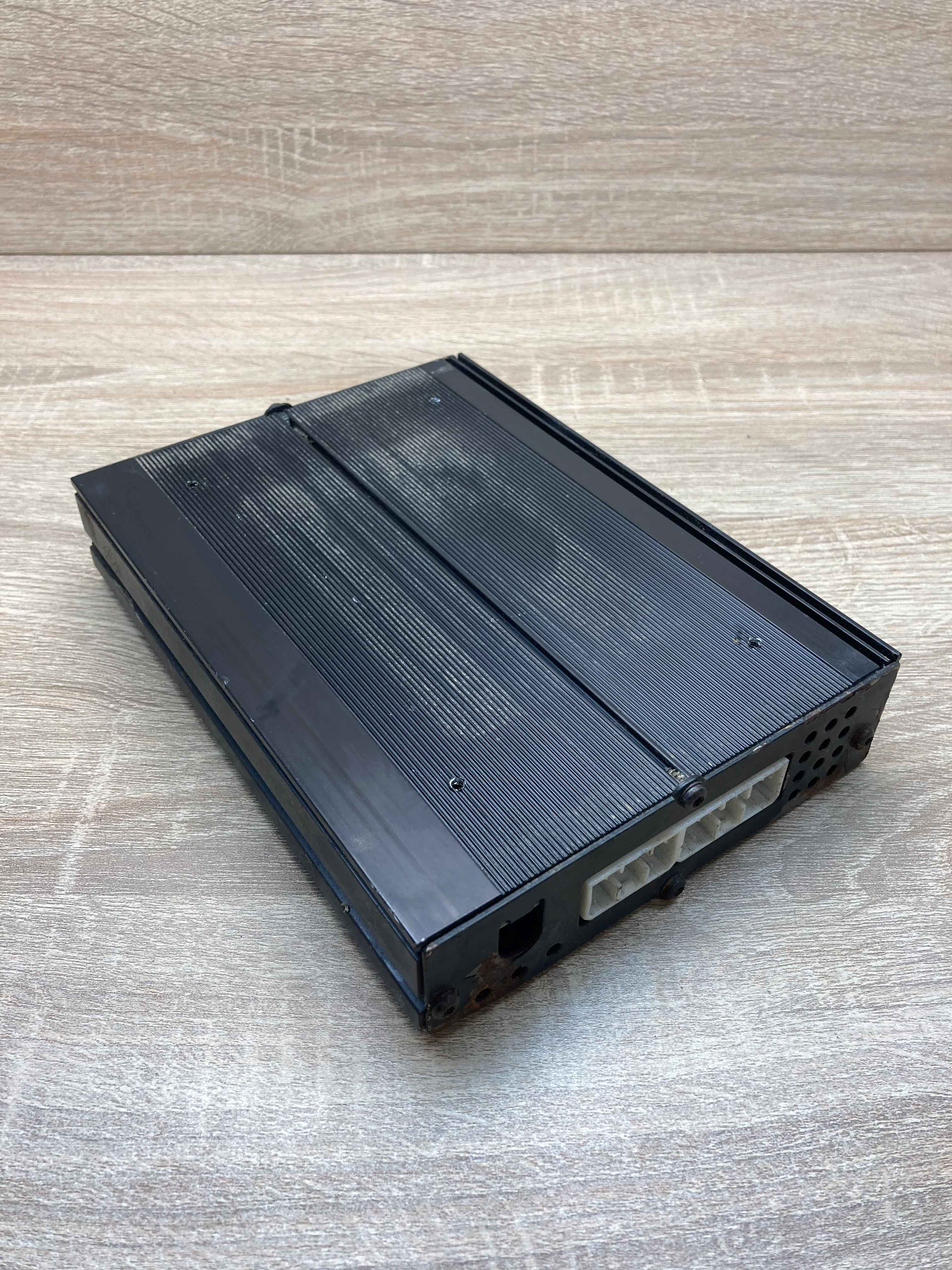 56007653AC Chrysler AMPLIFIER SOUND AUDIO SYSTEM Genuine OE | eBay