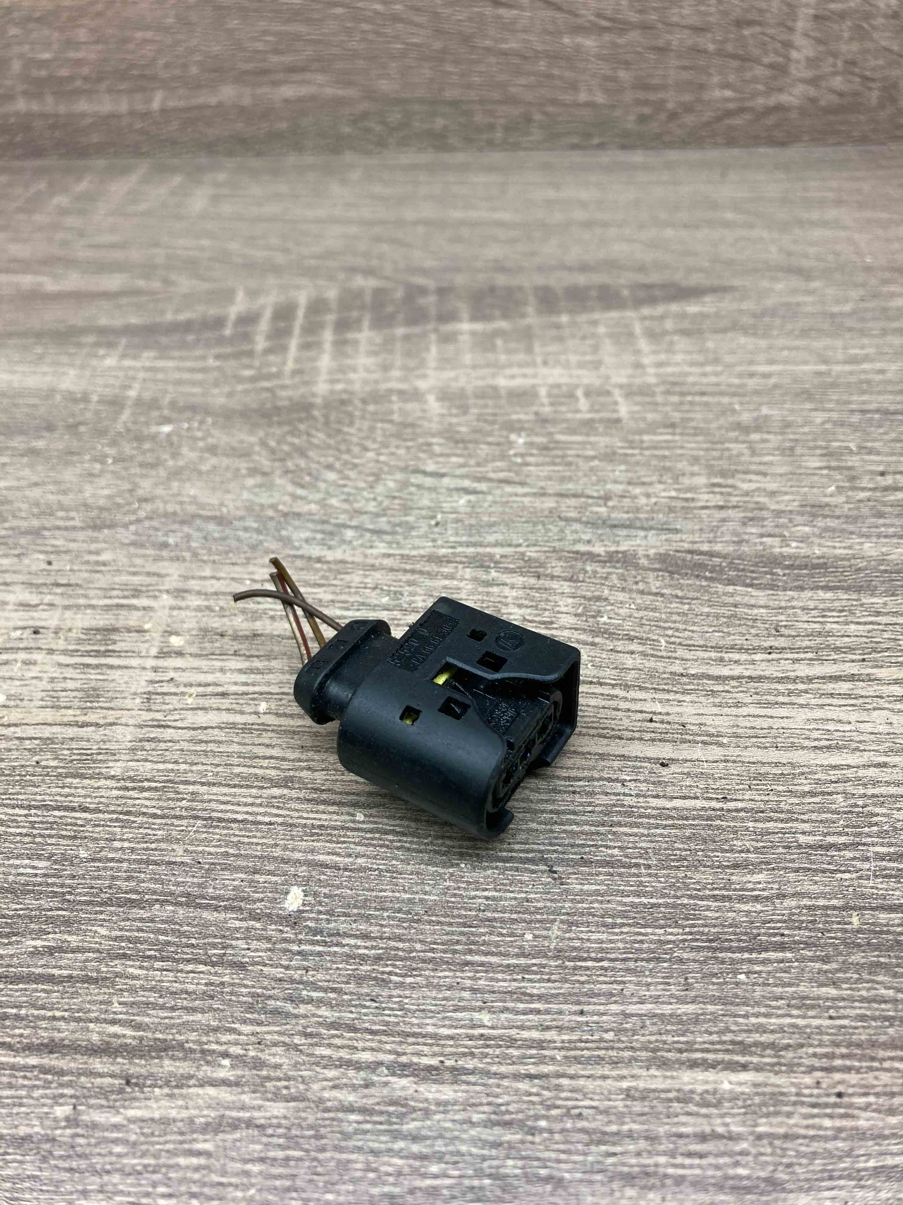 1433916 52520 BMW Connector Plug Unit Computer Wire Socket | eBay