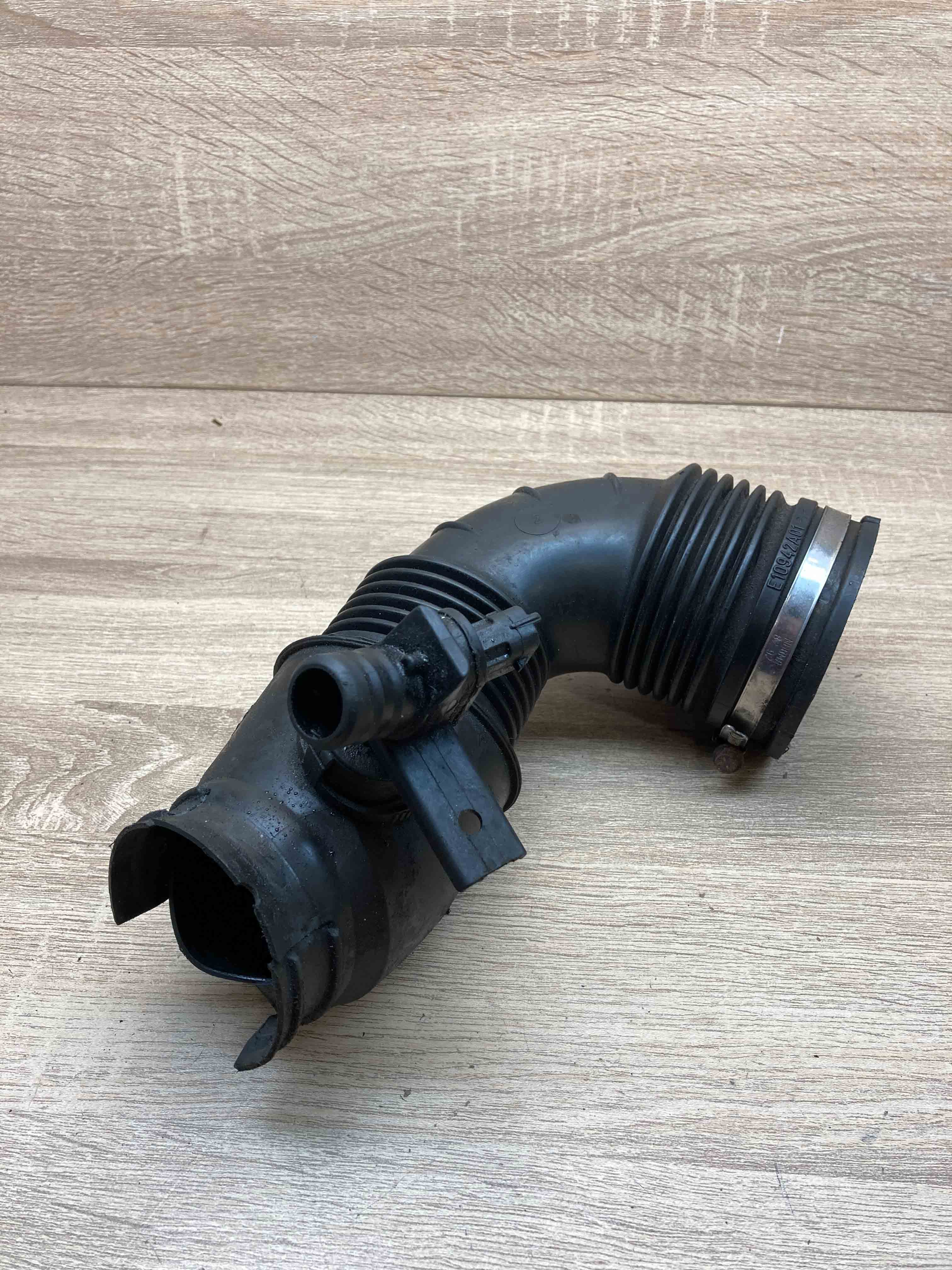 55561787 329788454 Opel Vauxhall Cooling radiator water hose pipe 
