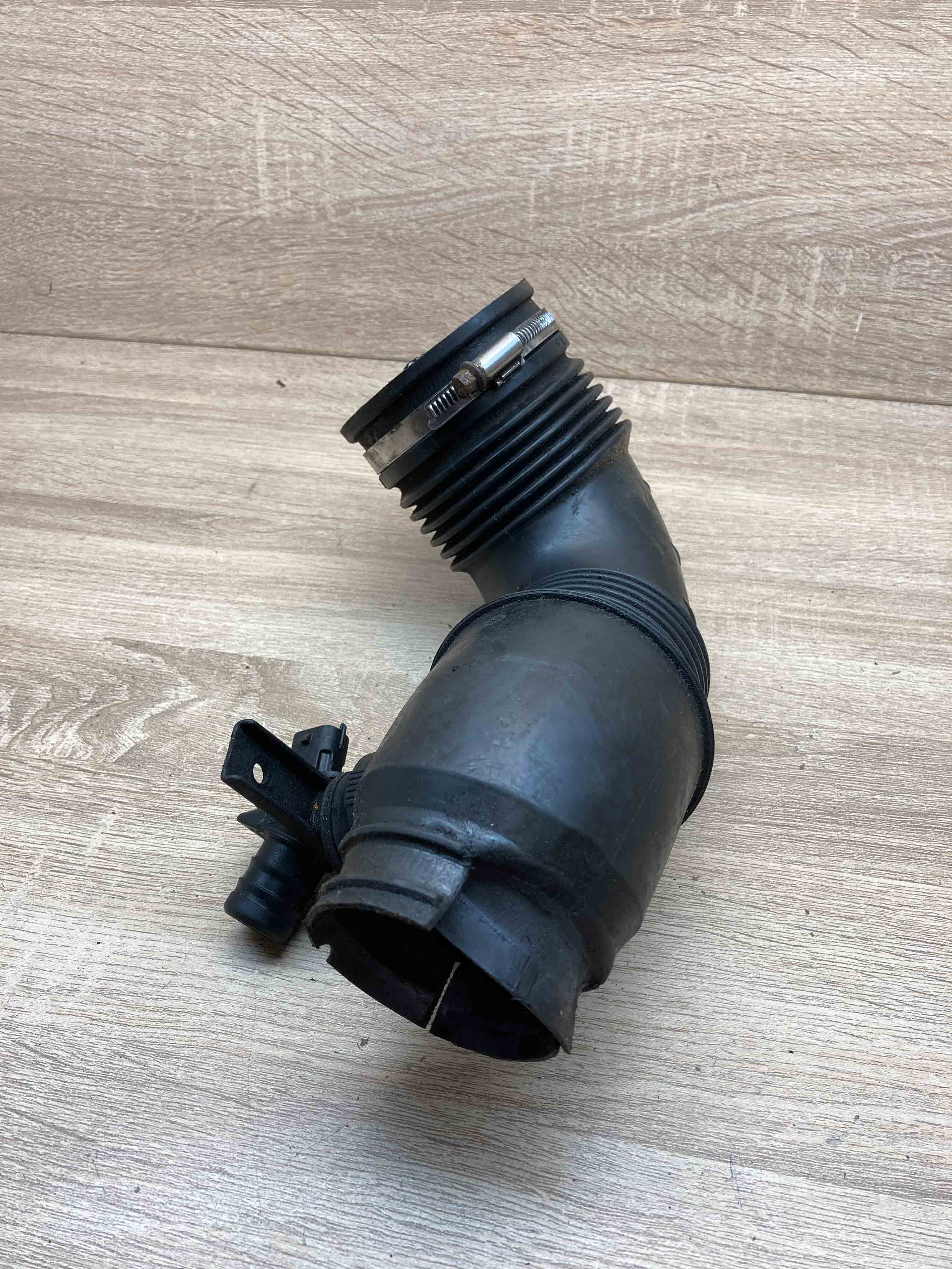 55561787 329788454 Opel Vauxhall Cooling radiator water hose pipe 
