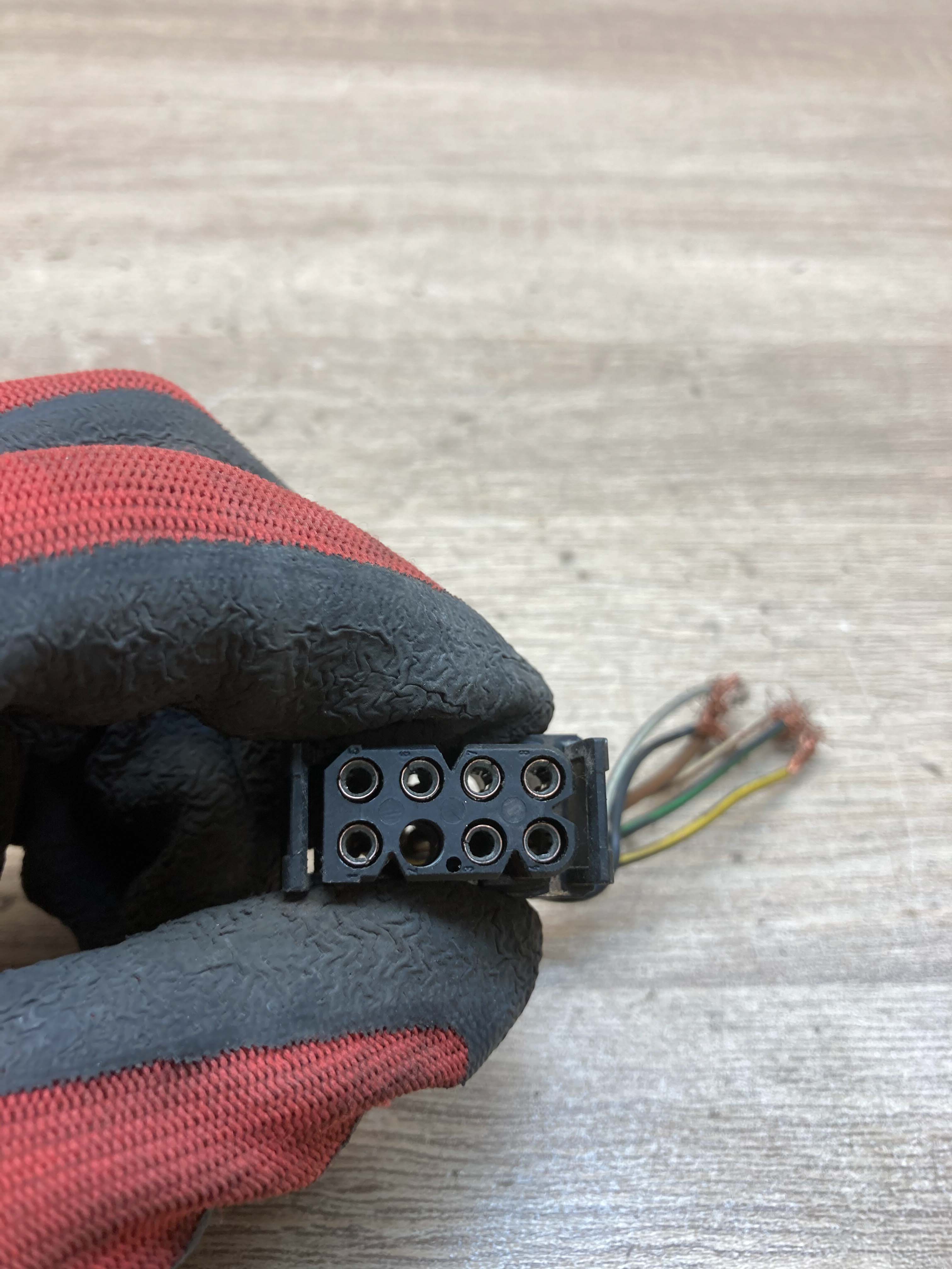 1378118 1 828736 1 BMW E series Connector Plug Unit Computer Wire 