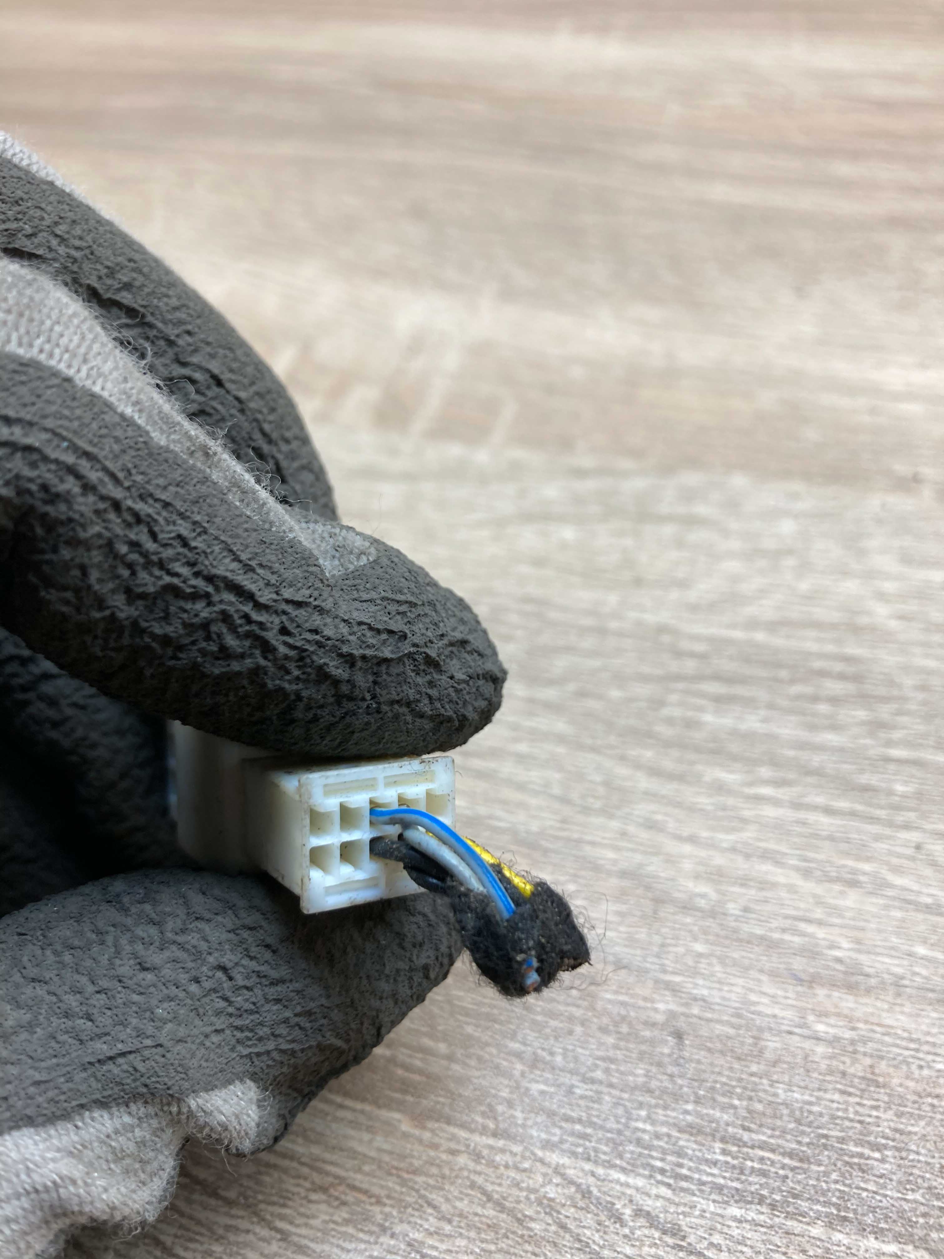 8352947 2 929270 1 BMW Stecker Einheit Computer Draht Buchse Tyco 